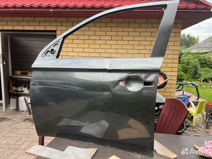 Дверь Mitsubishi Outlander