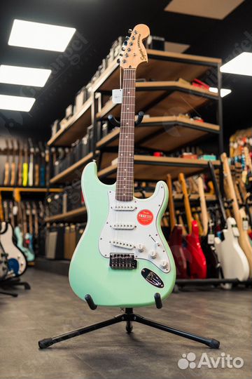 Squier Stratocaster Laurel Fingerboard Surf