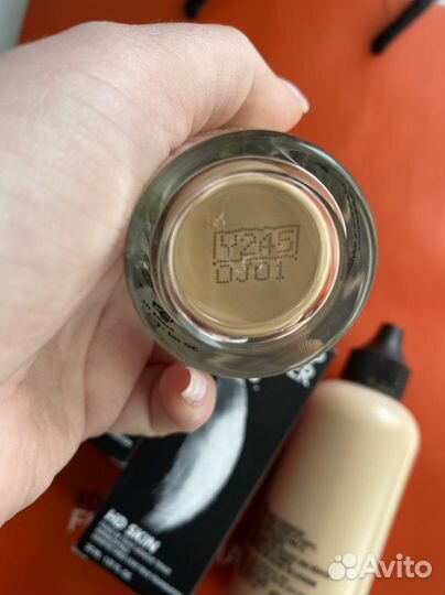 Тональные средства mac, make up for ever