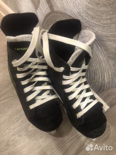 Коньки хоккейные