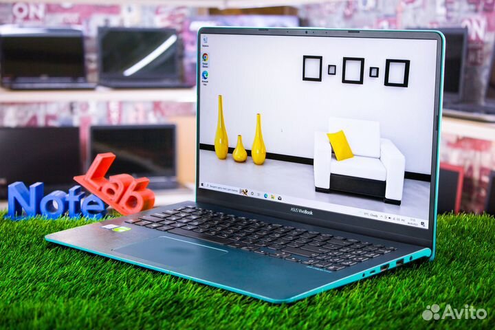 Ноутбук Asus i5/8Gb/SSD 256Gb