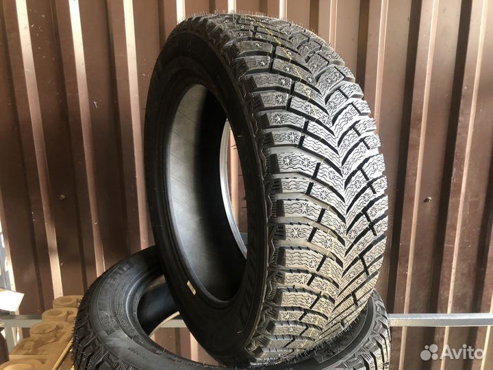 Michelin X-Ice North 4 205/55 R16 94T