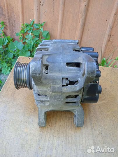 Генератор Рено Логан1