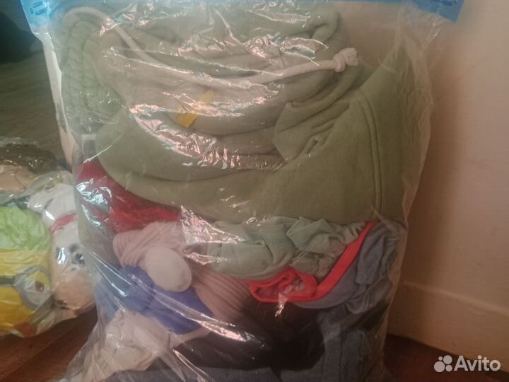 Продам пакет вещей бу мужские и женские