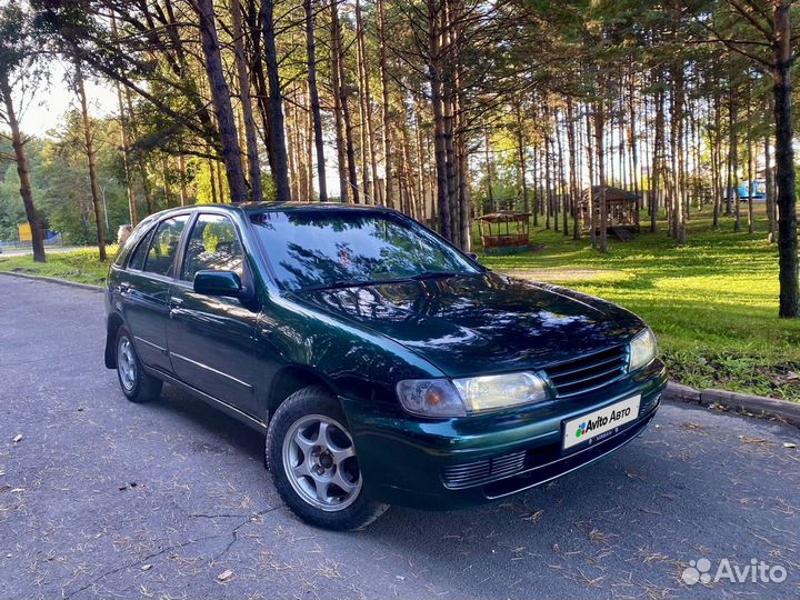 Nissan Almera 1.6 AT, 1996, 210 000 км