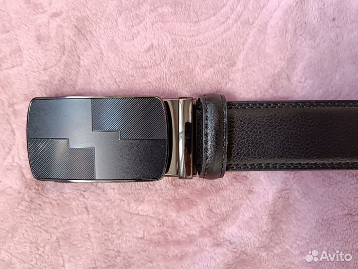 Новый ремень с пряжкой автомат