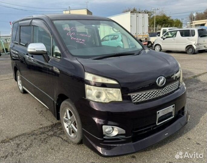 Подголовник задний Toyota Voxy/Noah