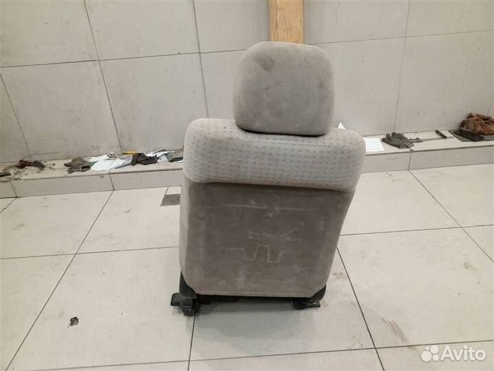 Сиденье переднее левое Mitsubishi Pajero iO 1998