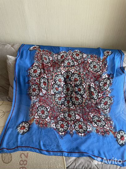 Шелковый платок Alexander McQueen