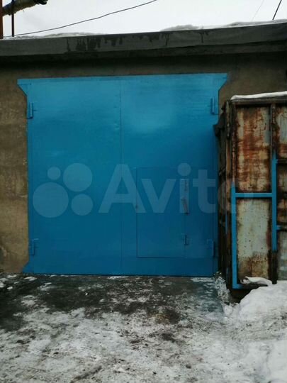 Гараж, > 30 м²