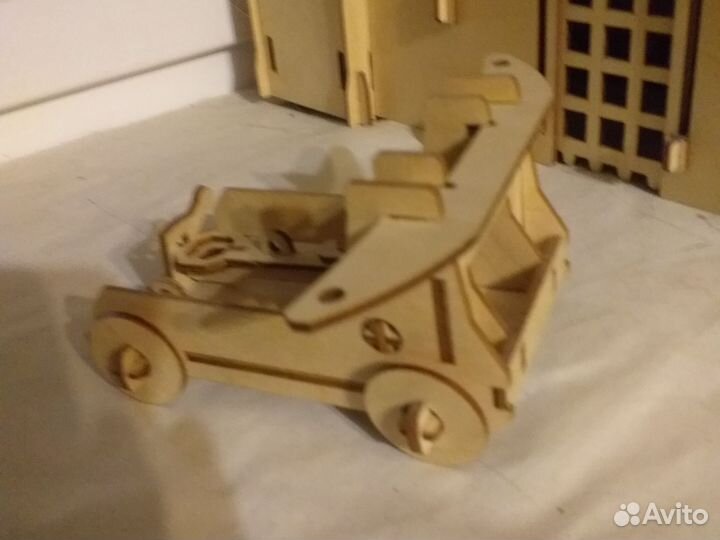 Катапульта из деревянного lego