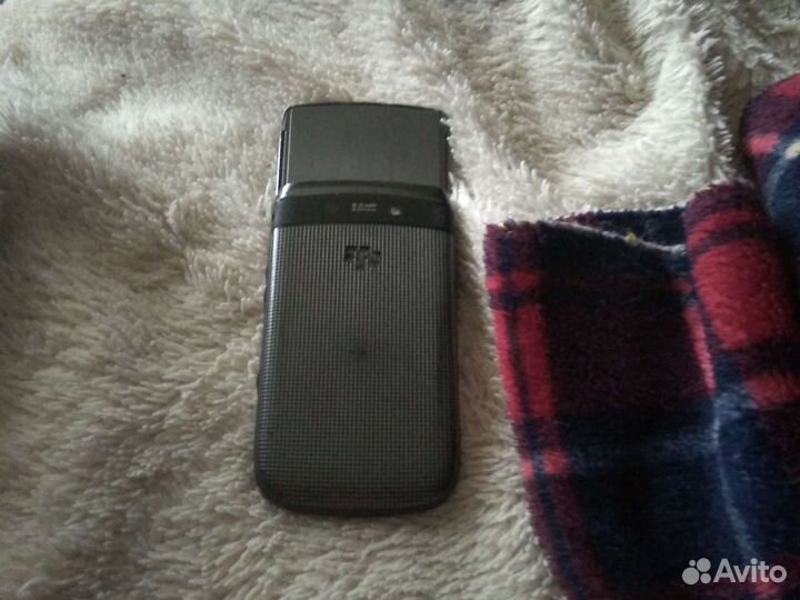BlackBerry Torch 9800, 4 ГБ