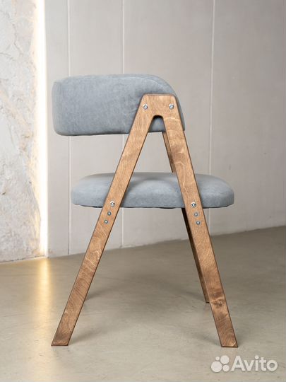 Комплект стульев для кухни дома и офиса