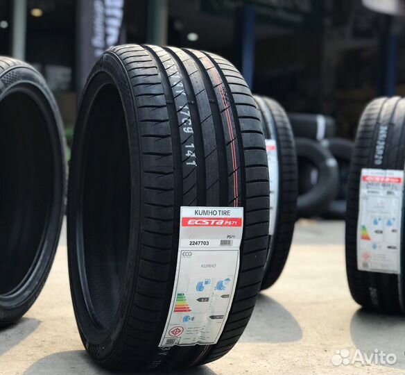 Kumho Ecsta PS71 235/50 R18 97V