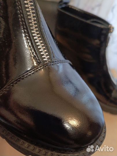 Новые ботинки из натуральной кожи