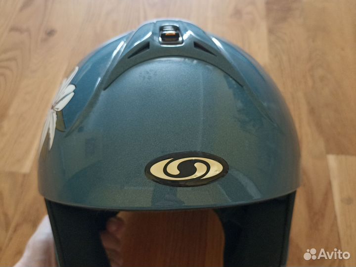 Шлем горнолыжный женский