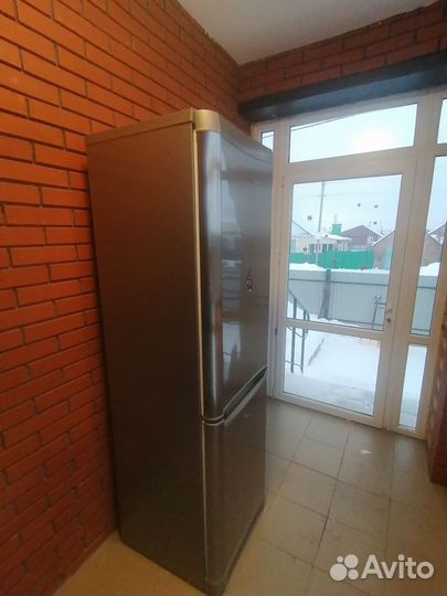 Холодильник indesit