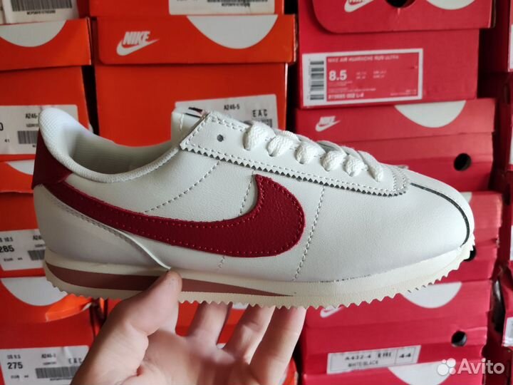 Кроссовки Nike cortez