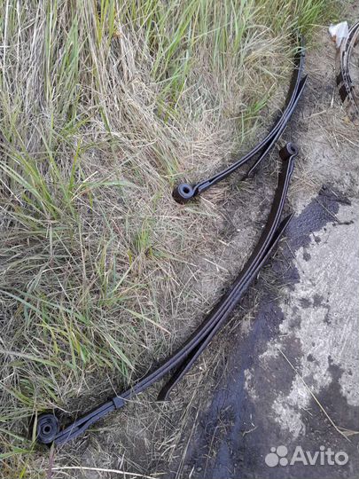 Рессоры задние Мерседес т1 207д