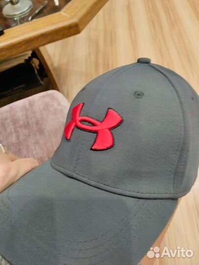 Бейсболка under armour