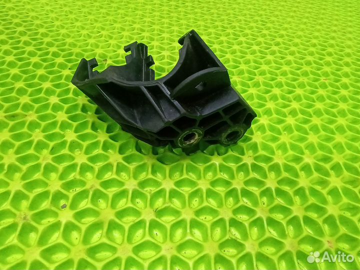 Кронштейн крепления троса кпп Renault Arkana 2021