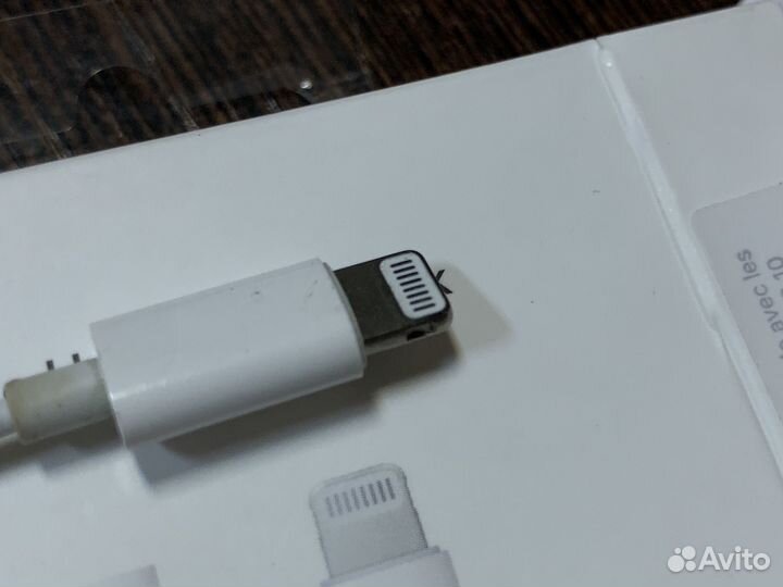 Переходник apple lightning - mini jack 3.5