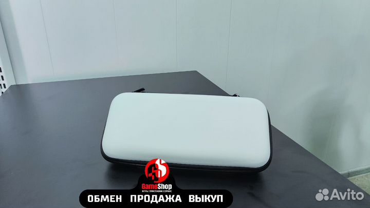 Чехол Nintendo Switch Carrying Case белый