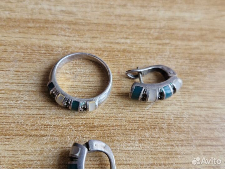 Два кольца серьги одним лотом