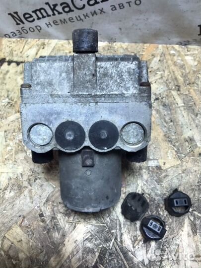 Блок abs Mercedes-Benz Vito 638 601.942 1998