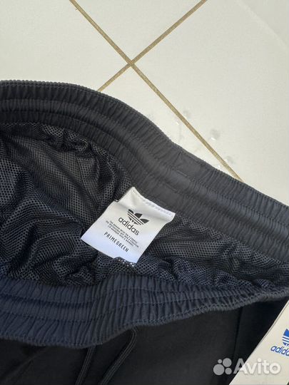 Шорты Adidas originals S