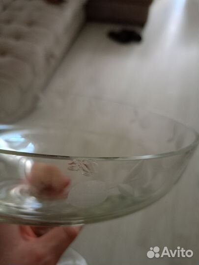 Ваза для фруктов на ножке