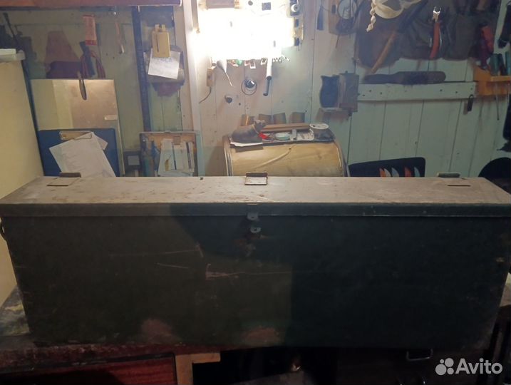 Металлический ящик