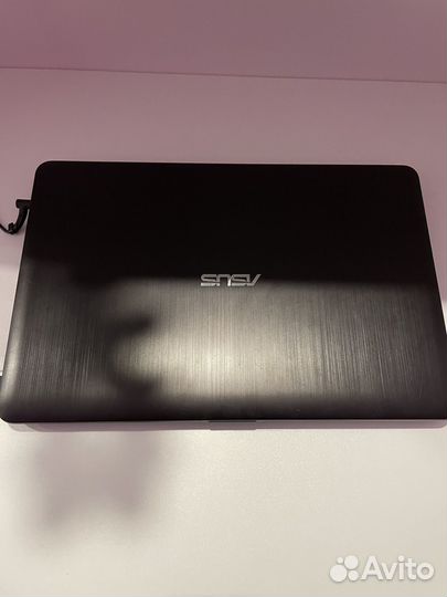 Ноутбук asus