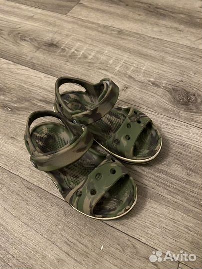 Сандалии детские crocs