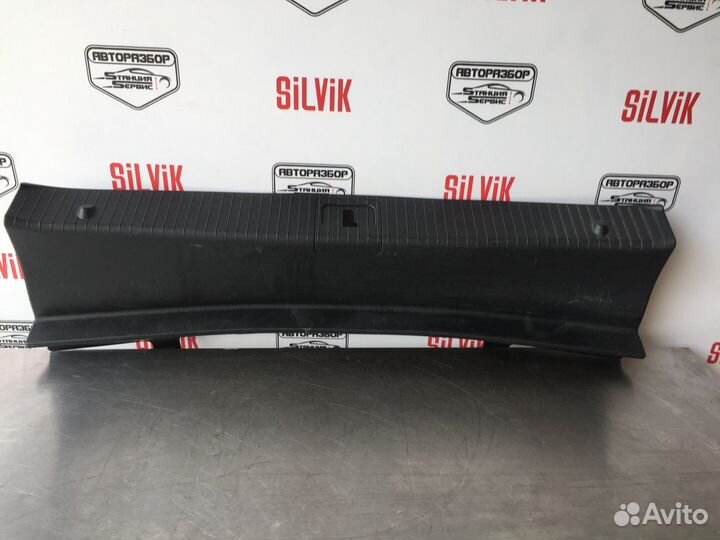 Задняя обшивка багажника mercedes W212