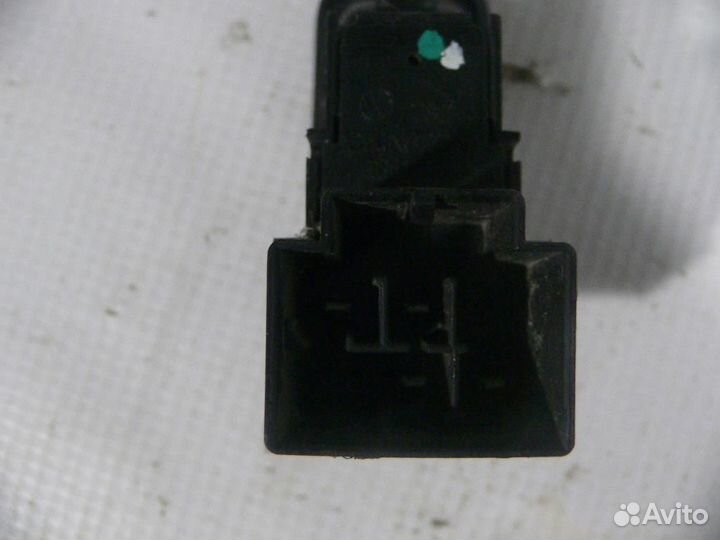 Кнопка стеклоподъемника volkswagen Polo (Sed RUS