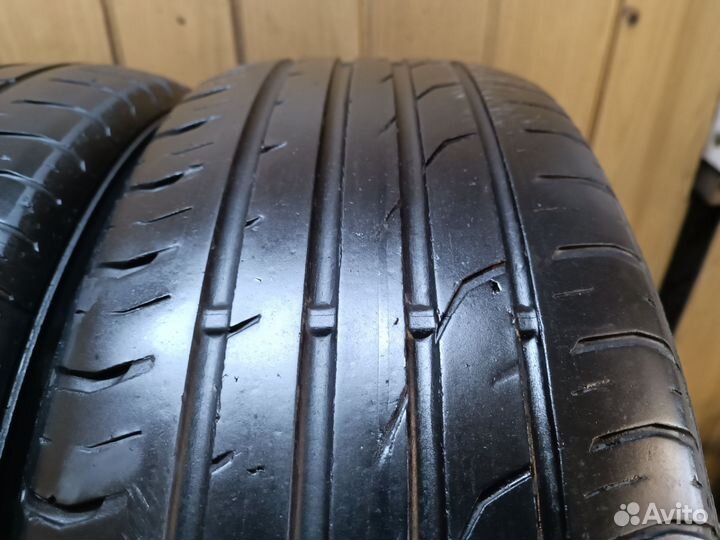 Continental ContiPremiumContact 2 215/60 R17