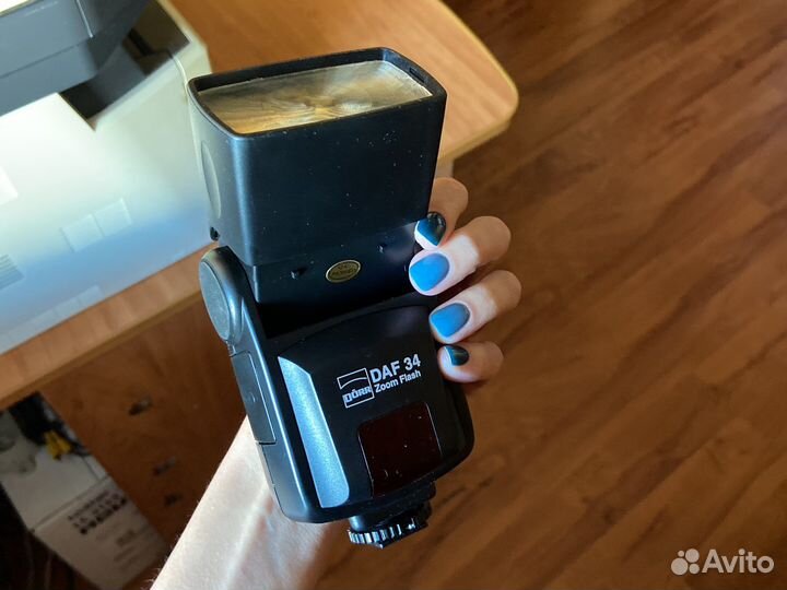 Вспышка Dörr DAF 34 Zoom Canon