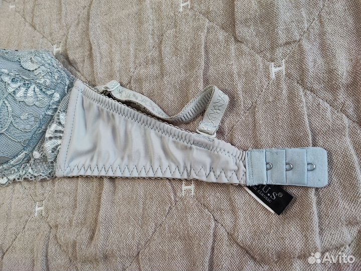 Бюстгалтер