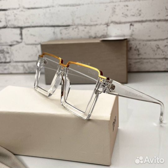 Солнцезащитные очки Dior