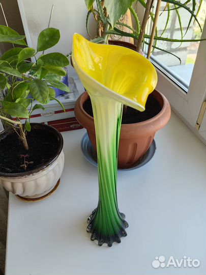 Ваза цветок Каала цветное стекло высота 40см