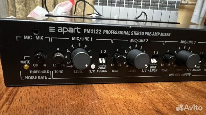 Предусилитель двухканальный Apart PM1122