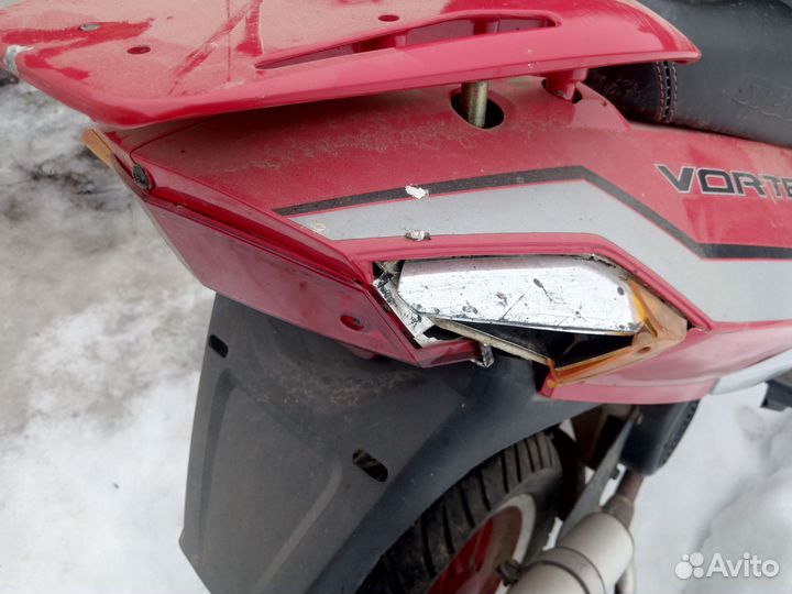 Скутер stels vortex 50