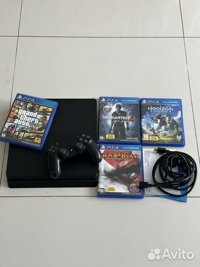 Sony PS4 Slim 500гб (комплектация на фото)