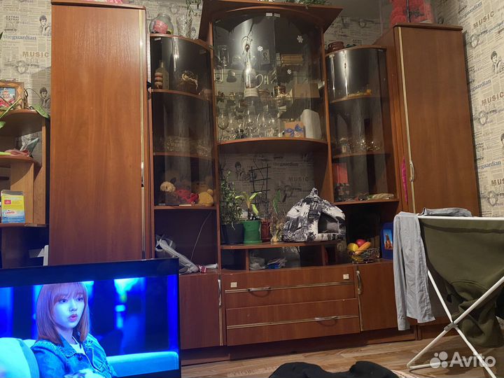 Стенка в гостиную