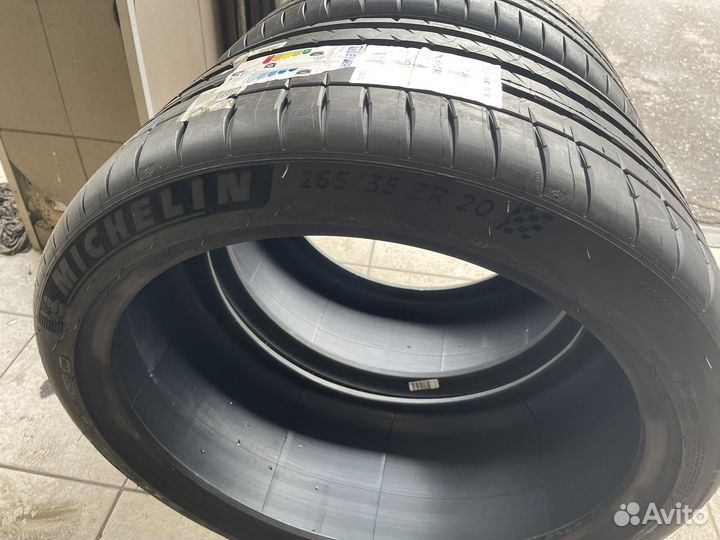 Michelin Pilot Sport 4 S 265/35 R20 99