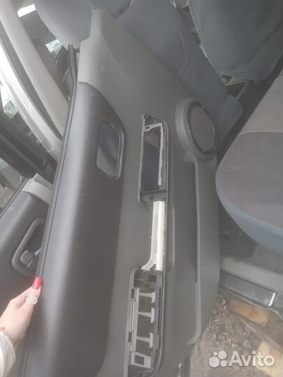 Паковка двери Nissan X-Trail