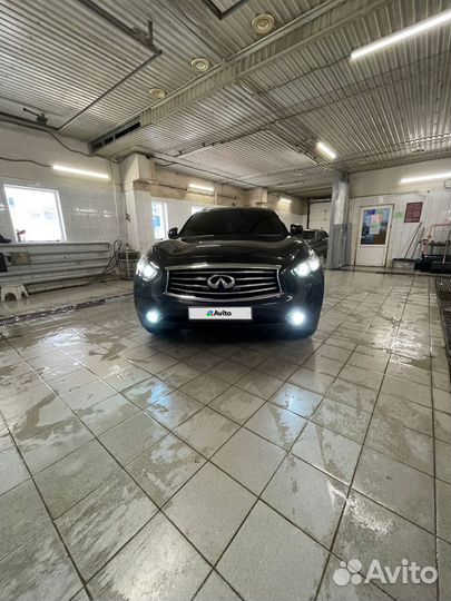 Infiniti FX37 3.7 AT, 2011, 195 000 км