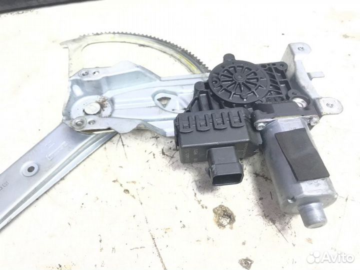 Стеклоподъемник передний левый Opel Zafira B