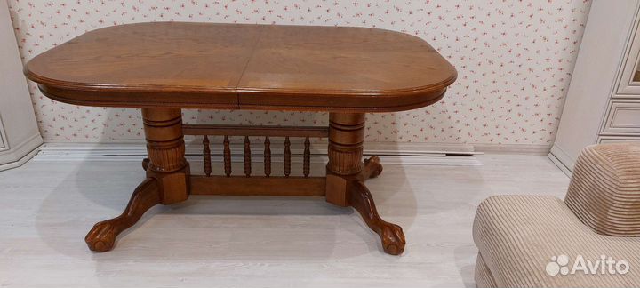 Кухонный стол